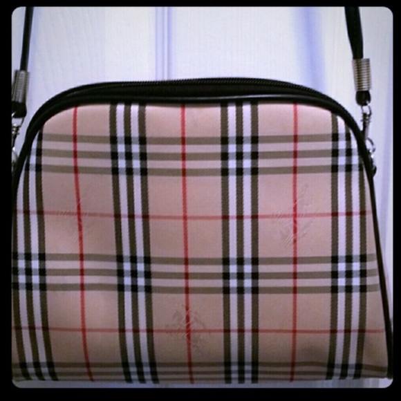 Fashionable makeup bag/purse.