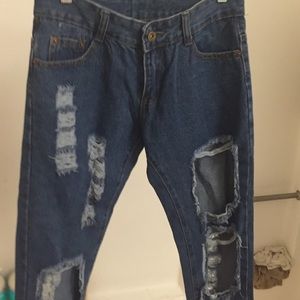 Super Distressed Skinny/Cropped Jeans!!