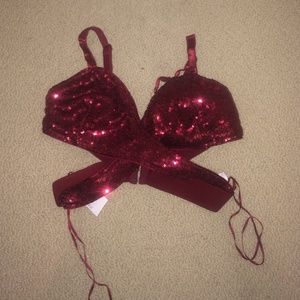 Red bra top! Prefect for raves!