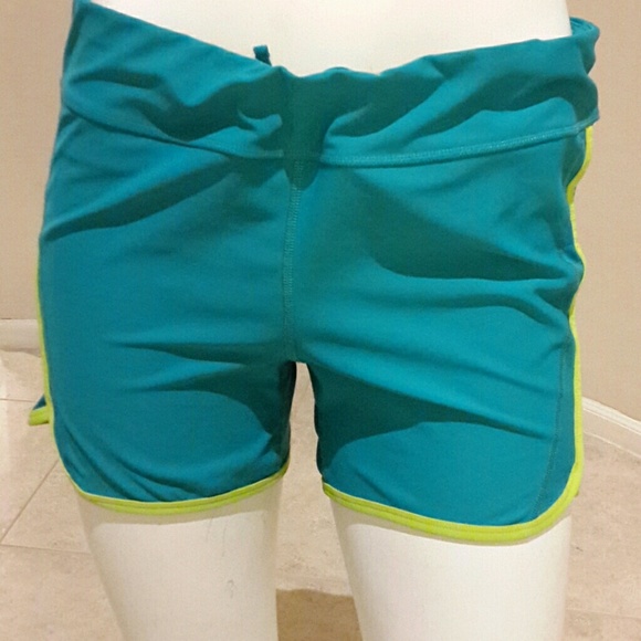 XERSION WORKOUT  SHORT