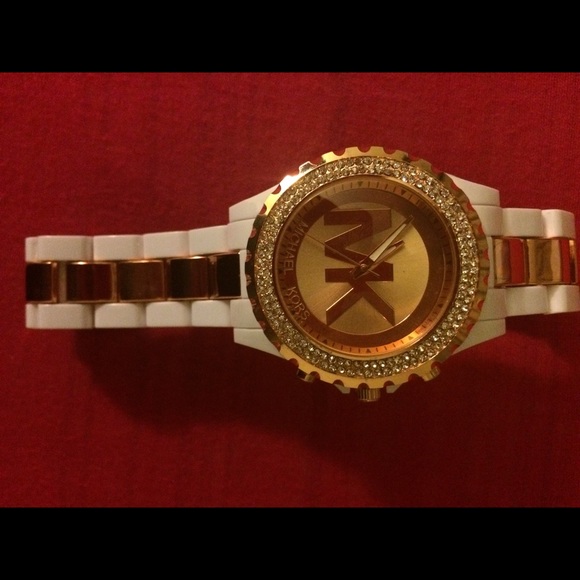 Look like mk watch