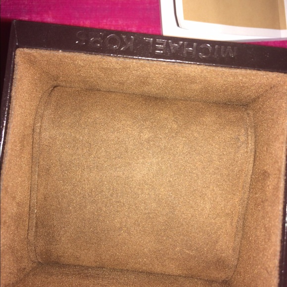 Mk box - Picture 3 of 4