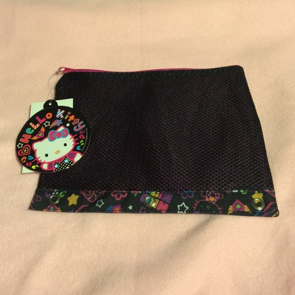 Hello Kitty pencil case - Picture 2 of 3