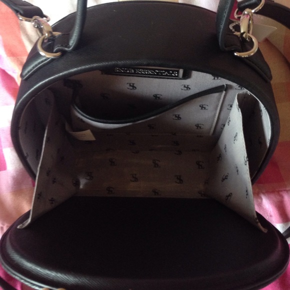 Black and white purse - Picture 3 of 4