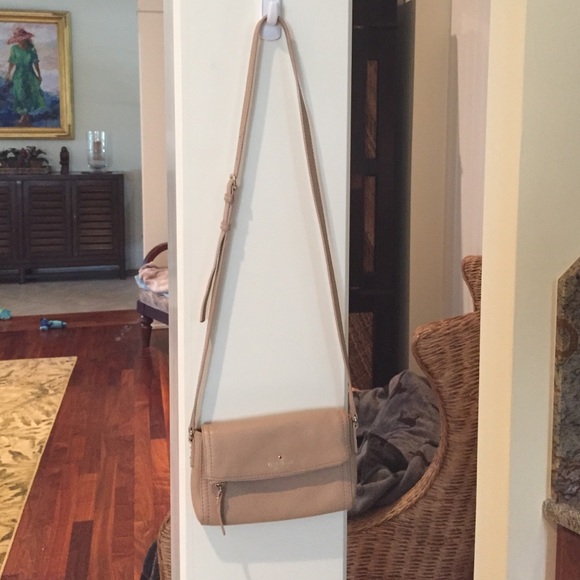 Beige cross-body purse