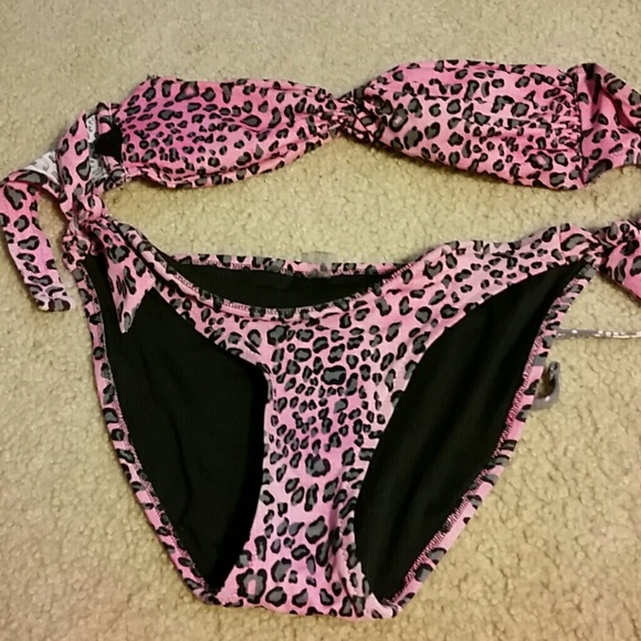 Looking for a bathing suit to show off? Here it is