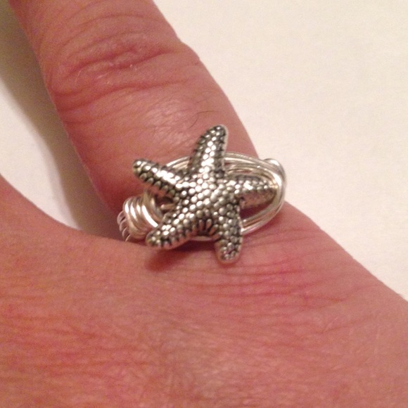Starfish Wrap Ring - Picture 2 of 3