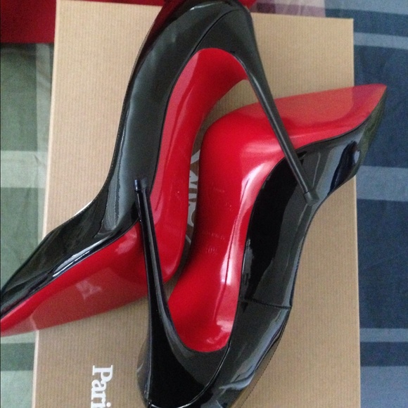 Christian Louboutin Black So Kate's. NIB