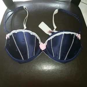 VS SEXY LITTLE THINGS BRA