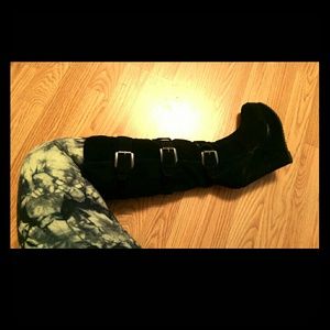 Black tall wedge boots