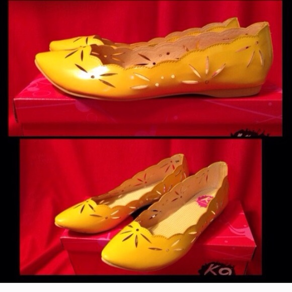 Yellow flats (K9) worn once