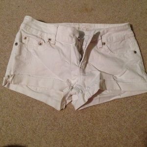 Perfect fit white shorts!