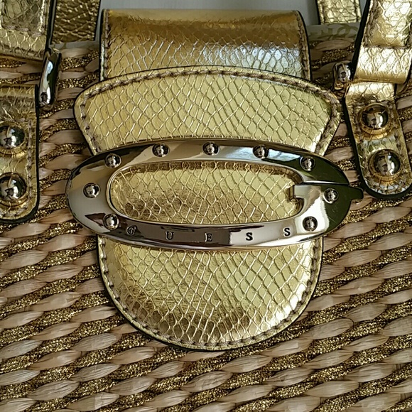 GUESS STRAW PURSE-NWOT