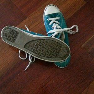 Converse teal gently worn gym shoes