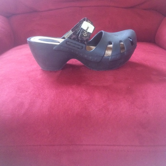 Mules Dr. Sholl's