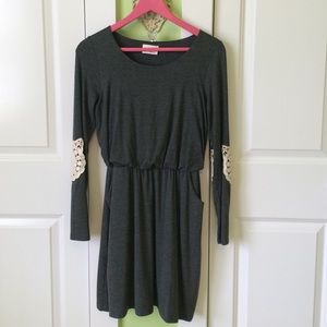 Grey cotton dress with lace detailing
