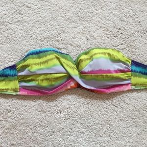 Victoria's Secret swim suit top - 34B