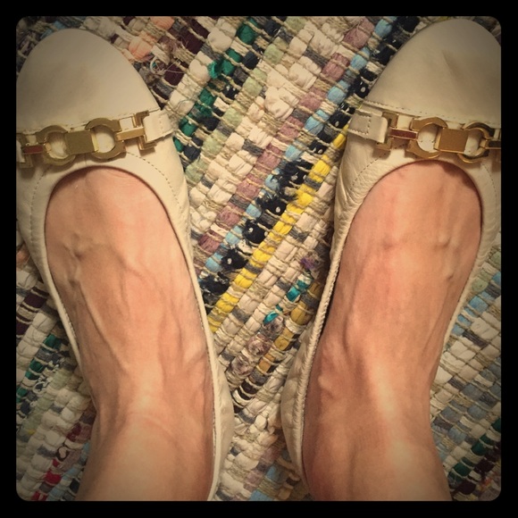 Tahari flats