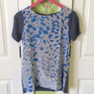 Short sleeve patterned top