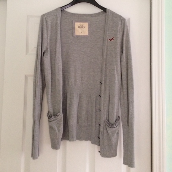 Hollister Sweaters - HOLD Gray Hollister sweater