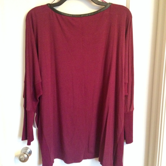 NWT Vince Camuto Dolman Leather Trimmed Top 3x - Picture 2 of 3