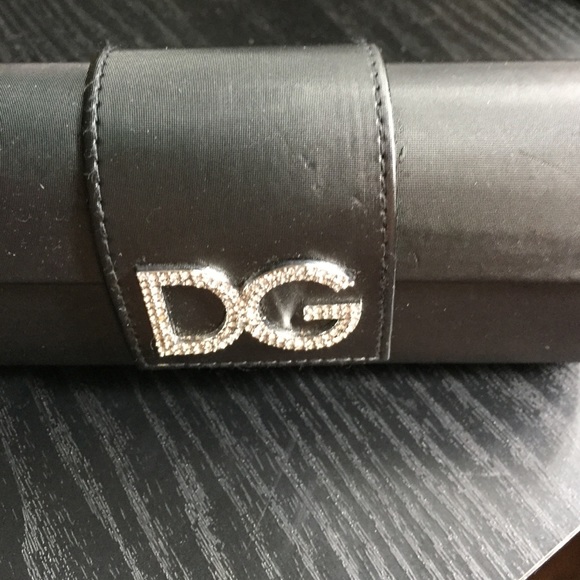 Glasses case