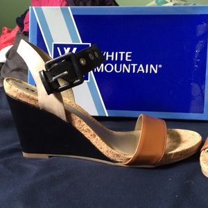White mountain wedges