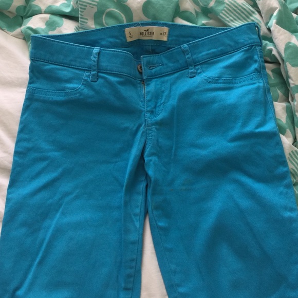 Skinny jeggings in bright blue from hollister! - Picture 1 of 3