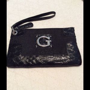 ***50% OFF SALE: Guess Clutch Bag