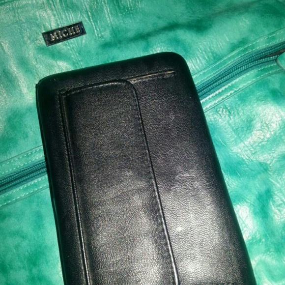 Ladys wallets - Picture 1 of 3