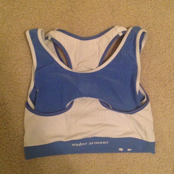 Under armour reversible sports bra - Picture 4 of 4