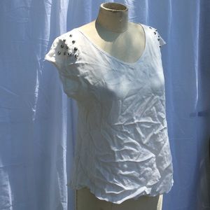 Kirra white flowy shirt