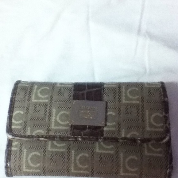 Liz Claiborne Wallet