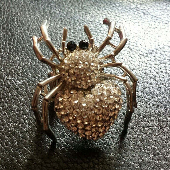 Silver Stretch Rhinestone Spider Ring