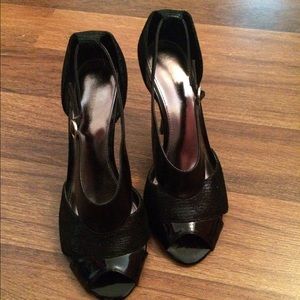 Kristen Davis heel size 6