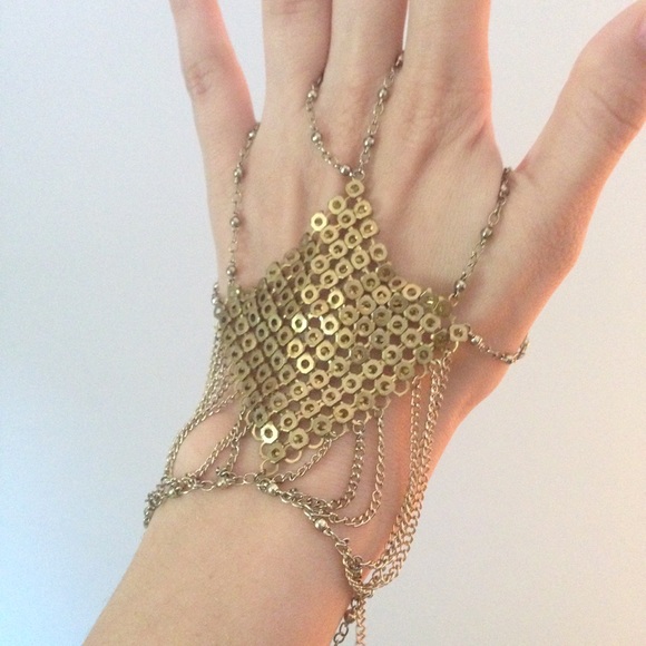 Free People Jewelry - Free People Gold Handpiece