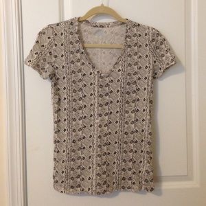 BDG Printed V-neck Tee