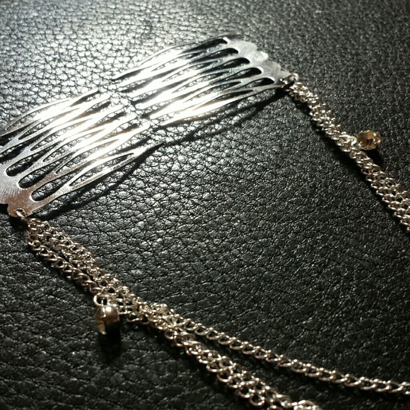 Hair Comb Rhinestone Accessory Silver - Picture 3 of 3