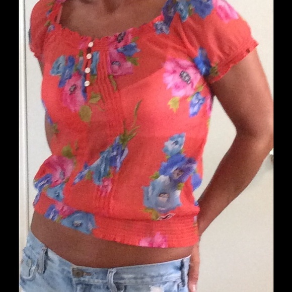 Hollister floral sheer blouse top nwot,makeoffer