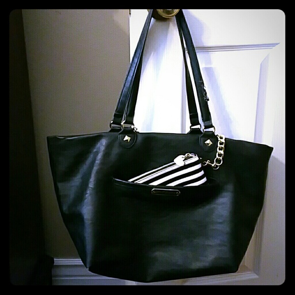 HOLD FOR EMMA!!! Betsey Johnson Black Tote