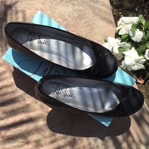 Black life stride flats not