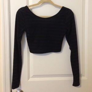 Long sleeve crop top