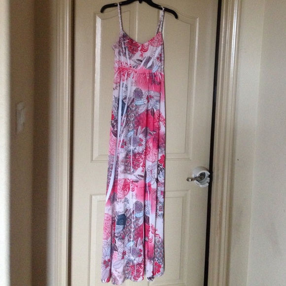 Multicolored floor-length maxi-dress. - Picture 2 of 3