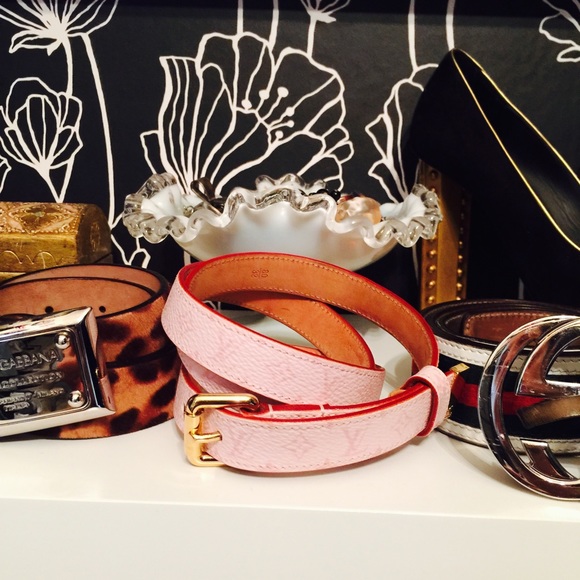 💋SOLD💋💯AuthLouis Vuitton Pink Leather Belt