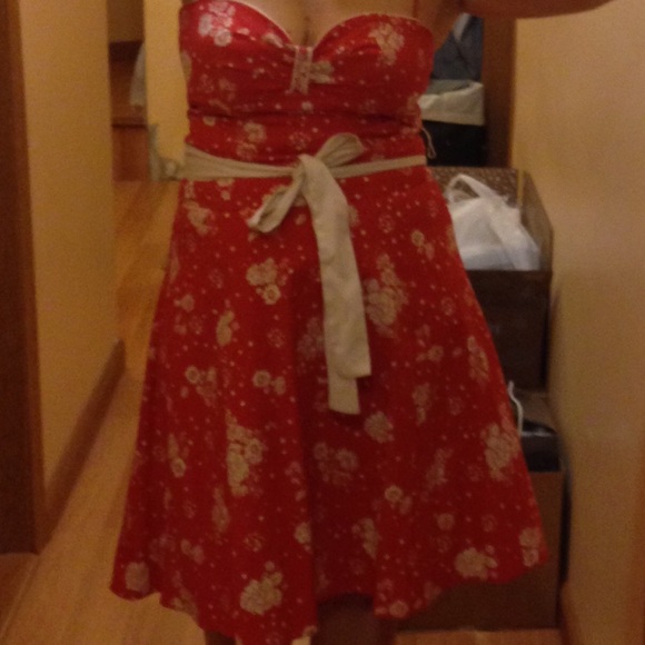 Summer dress - Picture 2 of 3