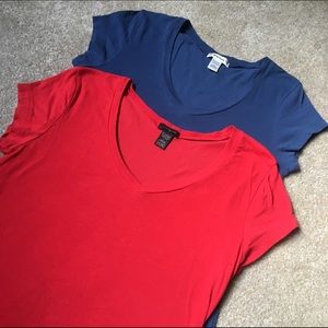 ❤️F21 Bundle of V Neck Tshirts