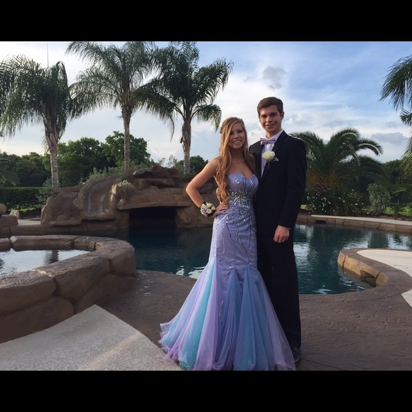 Size 0 formal gown! FIRE SALE amazing deal!!!🔥🔥 - Picture 4 of 4