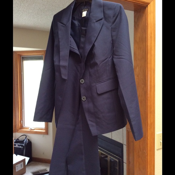 Business Suit-navy blue
