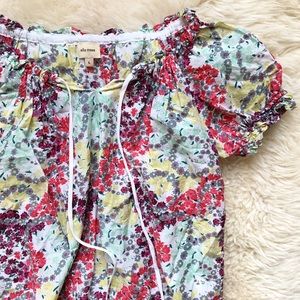 🎉HP🎉 Ella Moss Floral Blouse