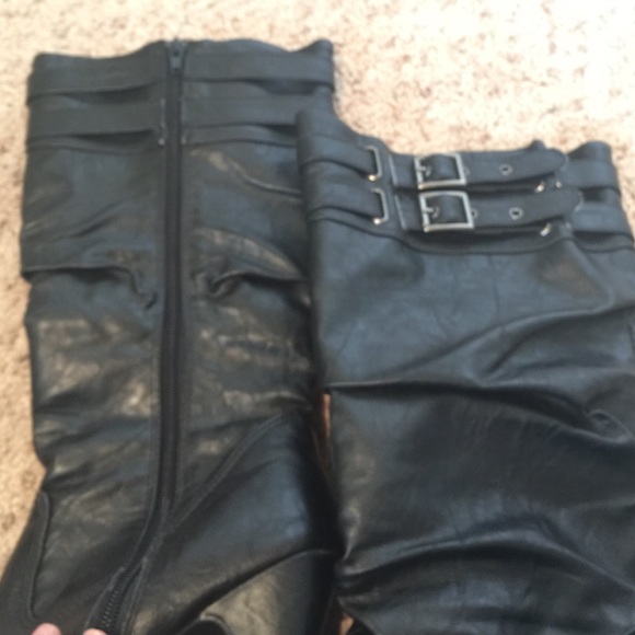 Shoes - Picture 2 of 3